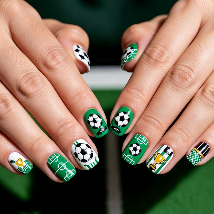 Fußball-Themen-Nagelkunst Karnz