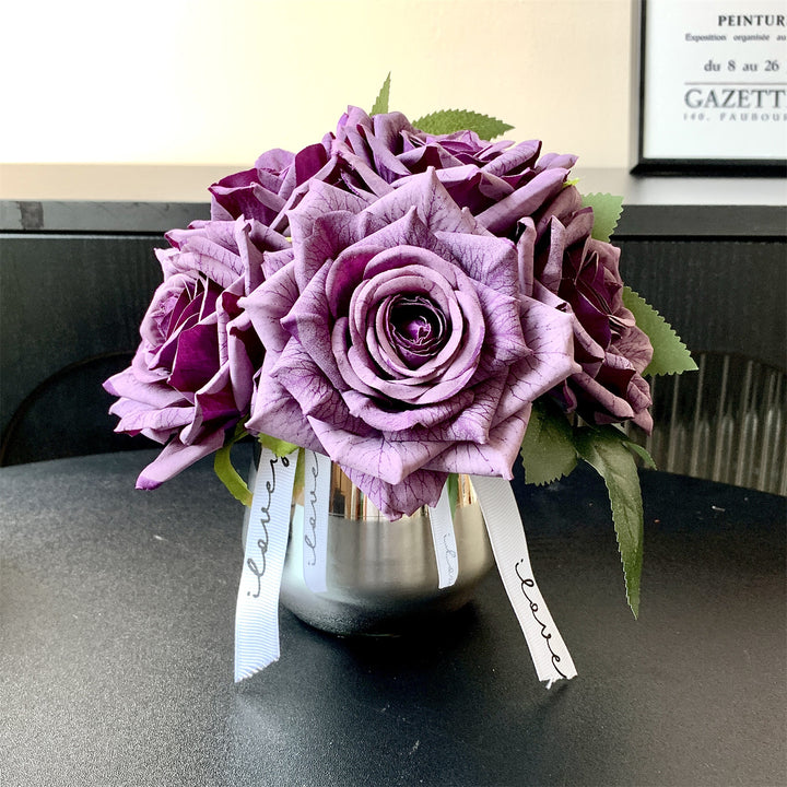 Elegantes Seidenblumenbouquet