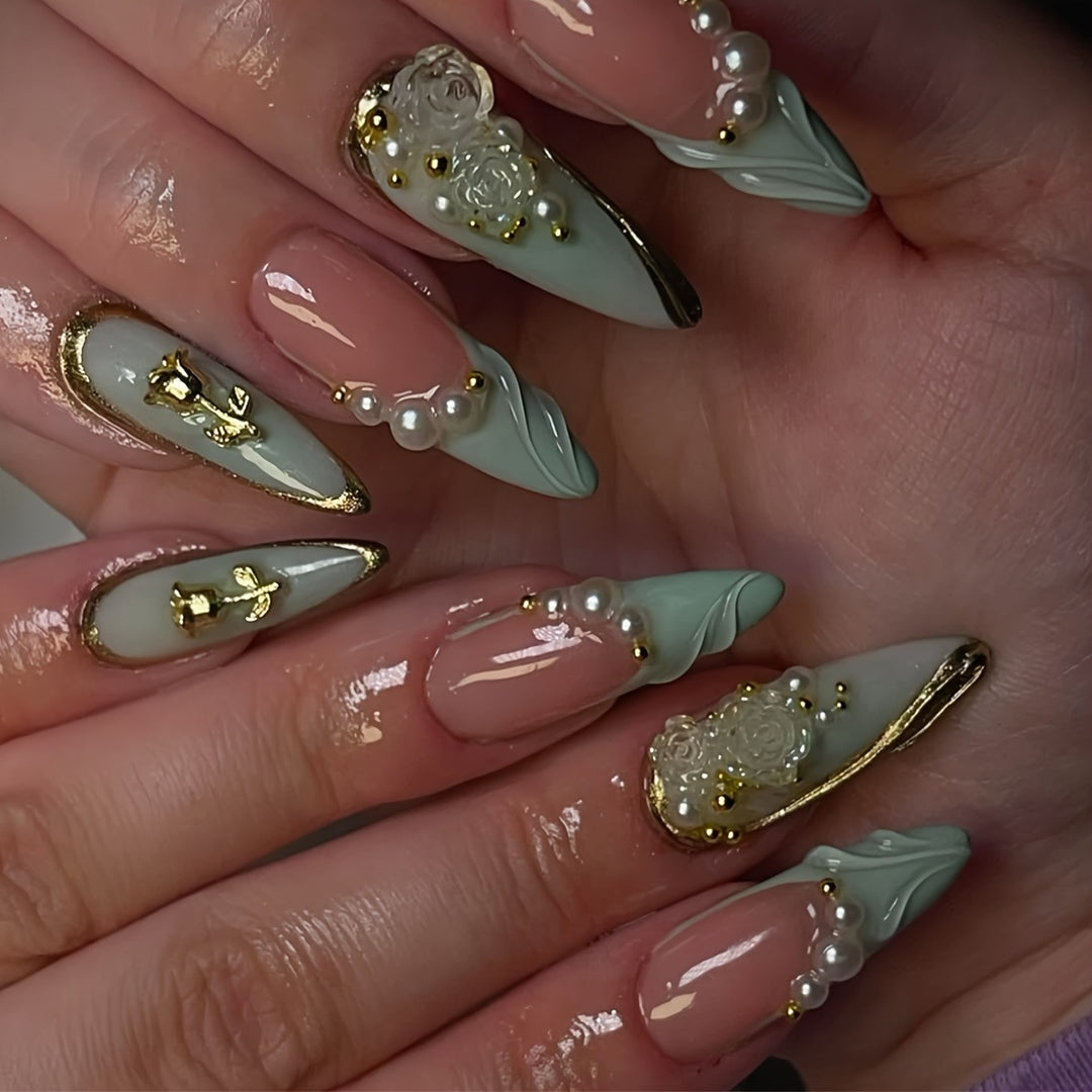 Kreatives Künstlerisches Press-On-Nageldesign Karnz