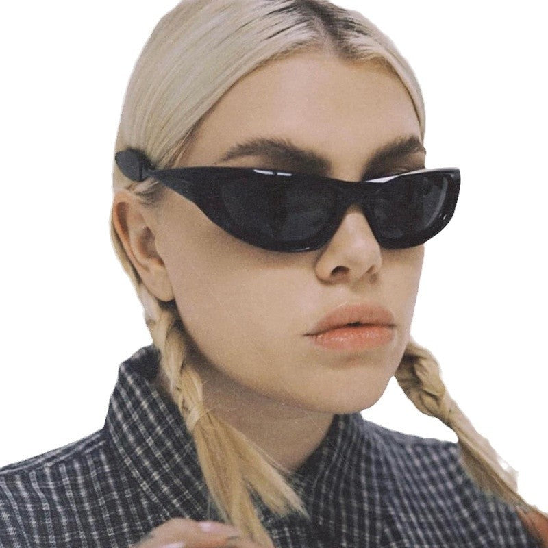 Damen sportliche Sonnenbrille mit ergonomischem Design Karnz