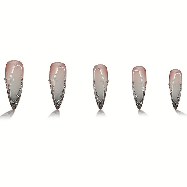 Elegantes Stiletto Press-On Nagelset Karnz