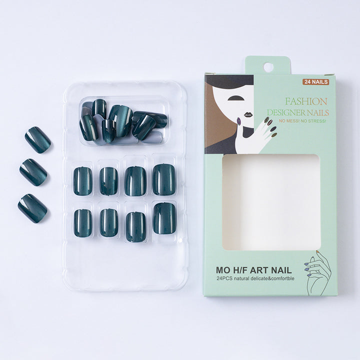 Kunstnägel im eleganten Ombre-Design Karnz
