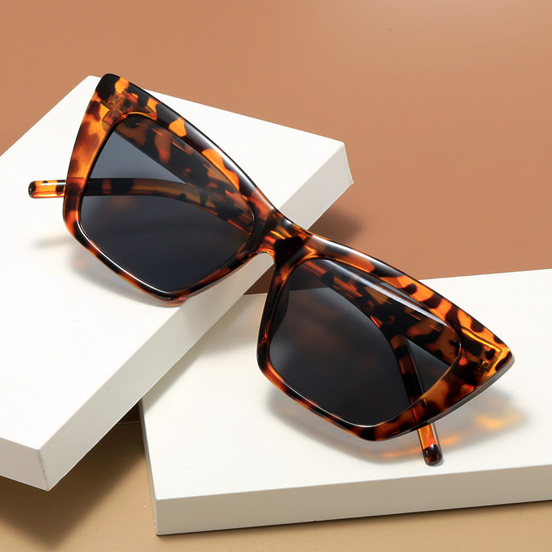 Damen trendige oversized Sonnenbrille mit innovativem transparentem Rahmen Karnz