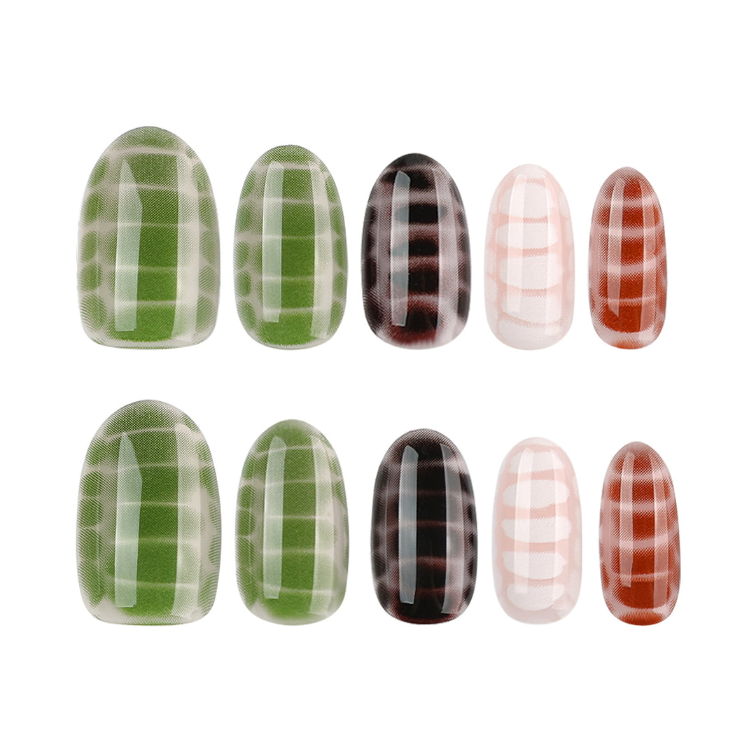 Kunstvolle Nailart mit kreativen Mustern Karnz