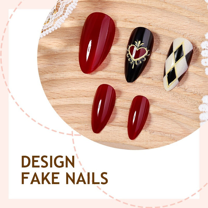 Kunstnagelset mit glamourösen Designs und eleganten Motiven Karnz