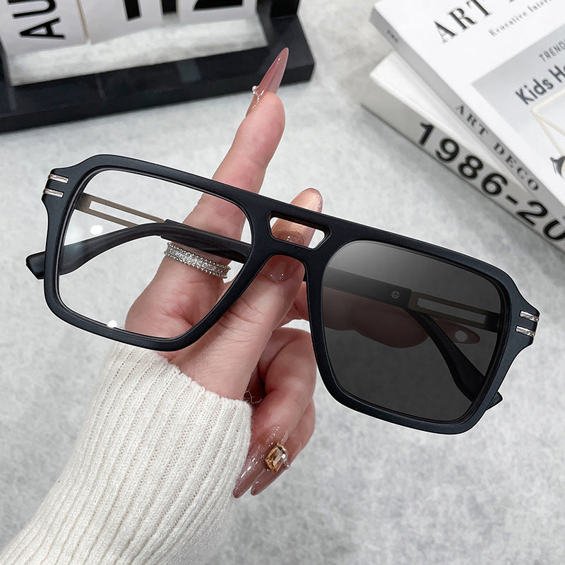 Damen modische Brille Karnz