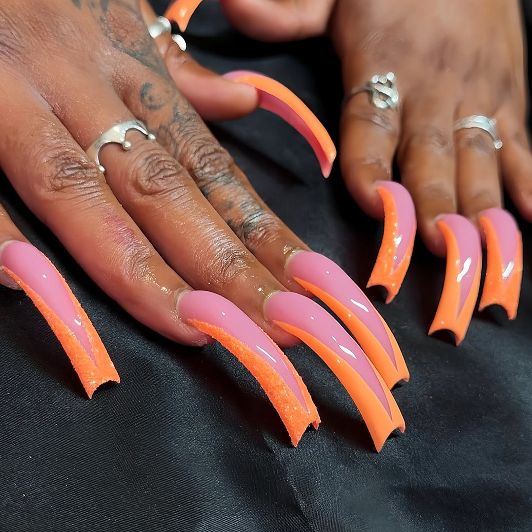Glamouröse Hochleistungs-Stiletto-Nagelverlängerungen Karnz