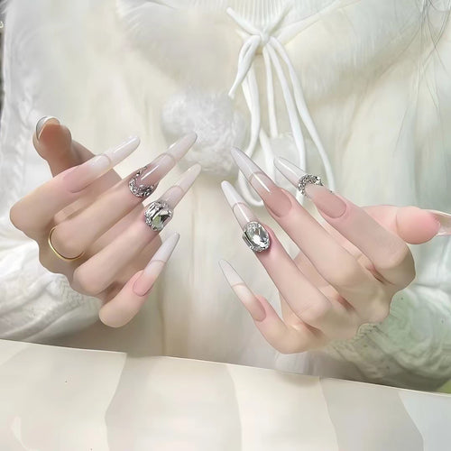 Premium Kristallverzierte Stiletto-Nagelspitzen