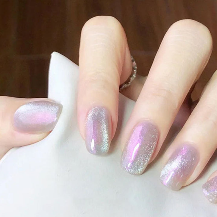 Schimmerndes Press-On Nagelset Karnz