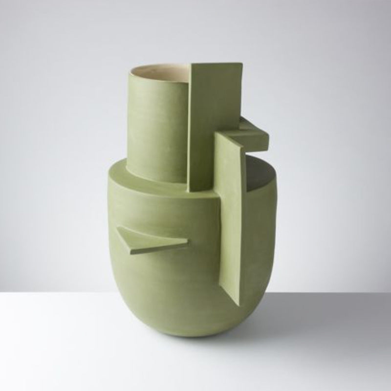 Skulpturale Keramikvase mit einzigartigem Akzent