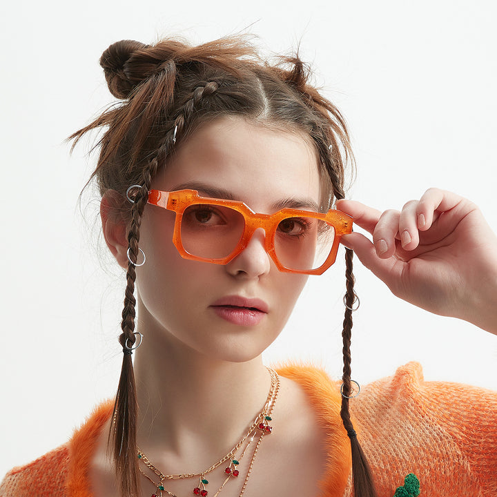 Damen modische transparente Sonnenbrille mit stilvollen Verlaufsgläsern Karnz