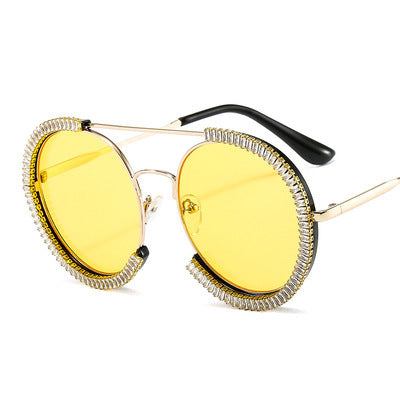 Damen Sonnenbrille mit glamourösem Rand und innovativem Design Karnz
