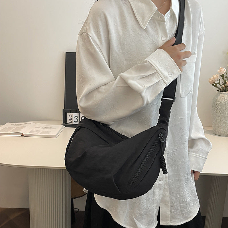 Leichter Sling Bag Karnz