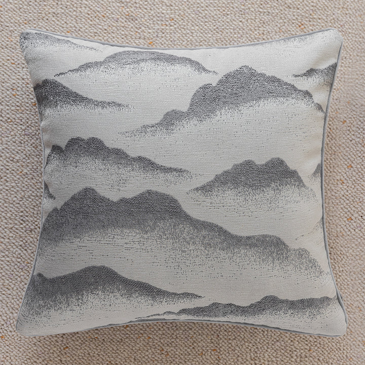 Kunstvolles Zierkissen mit Wolkenmuster