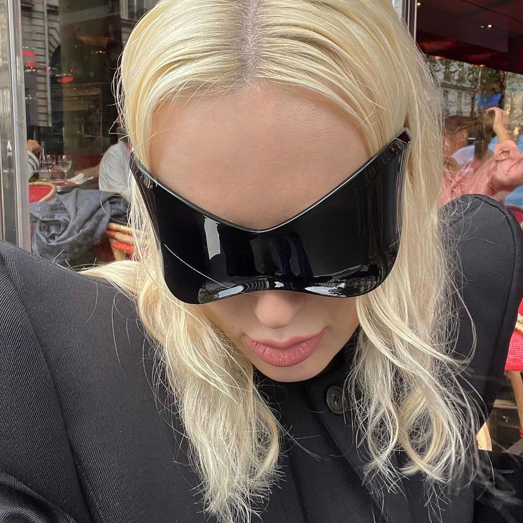 Damen Sportive und stilvolle Schutzbrille Karnz