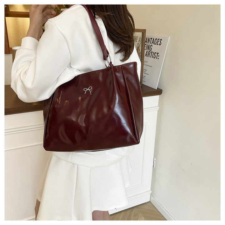 Elegante Glänzende Hobo-Handtasche Karnz