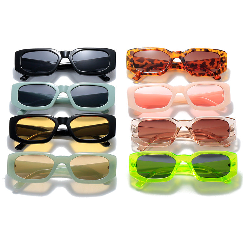 Damen modische quadratische Sonnenbrille mit unverwechselbarem Rahmen Karnz