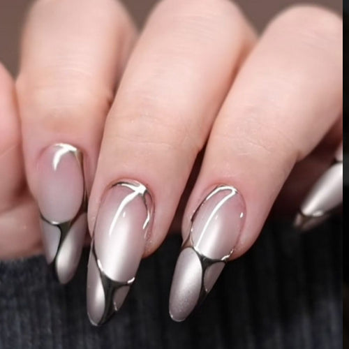 Premium Stiletto-Nagelkunst-Set mit Chrome-Akzenten Karnz