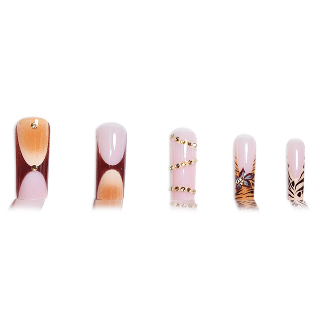 Elegantes Acryl Press-On Nagelkunst-Set Karnz
