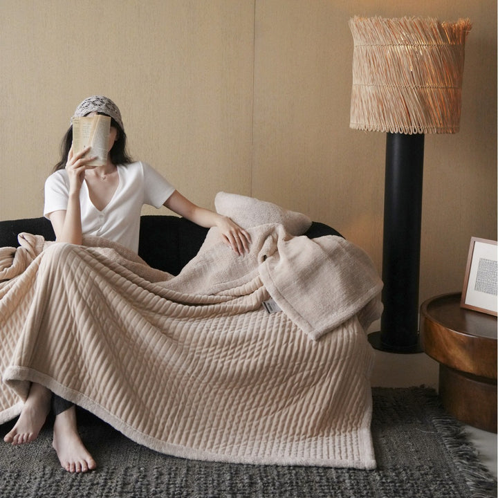 Gepolsterte Plüsch wendbare Kuscheldecke