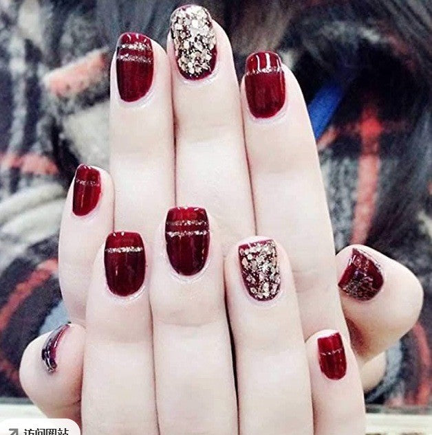 Glamouröse Acryl-Nagelverlängerungen Karnz