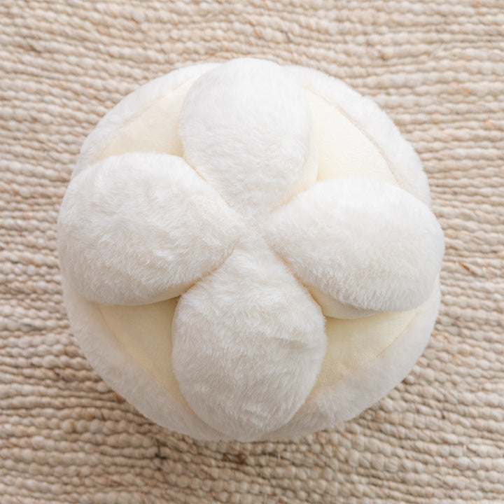 Flauschiges Strandkissen