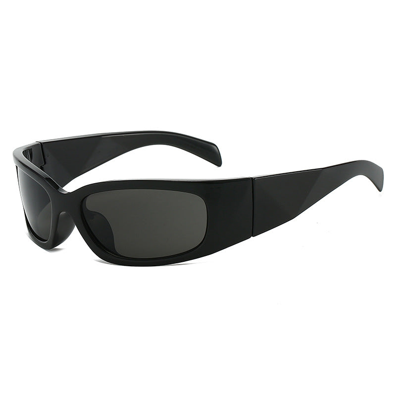 Damen Sportsonnenbrille mit modernem Schutzdesign Karnz