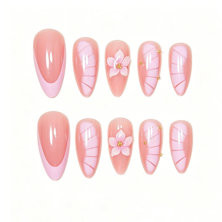 Künstlerische Nagelkunst Karnz