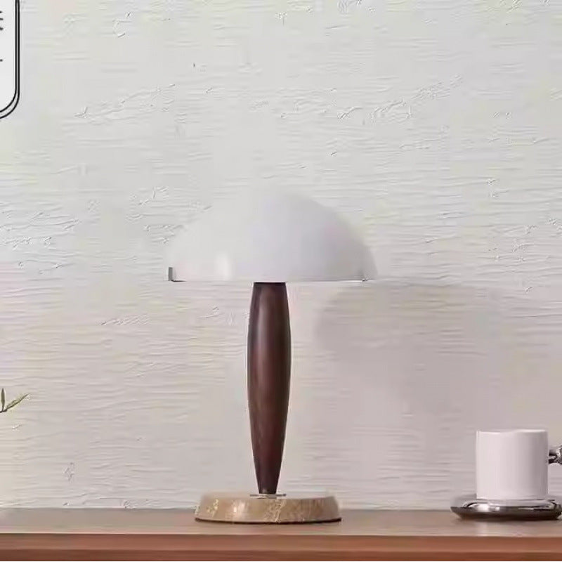 Moderne elegante Tischlampe