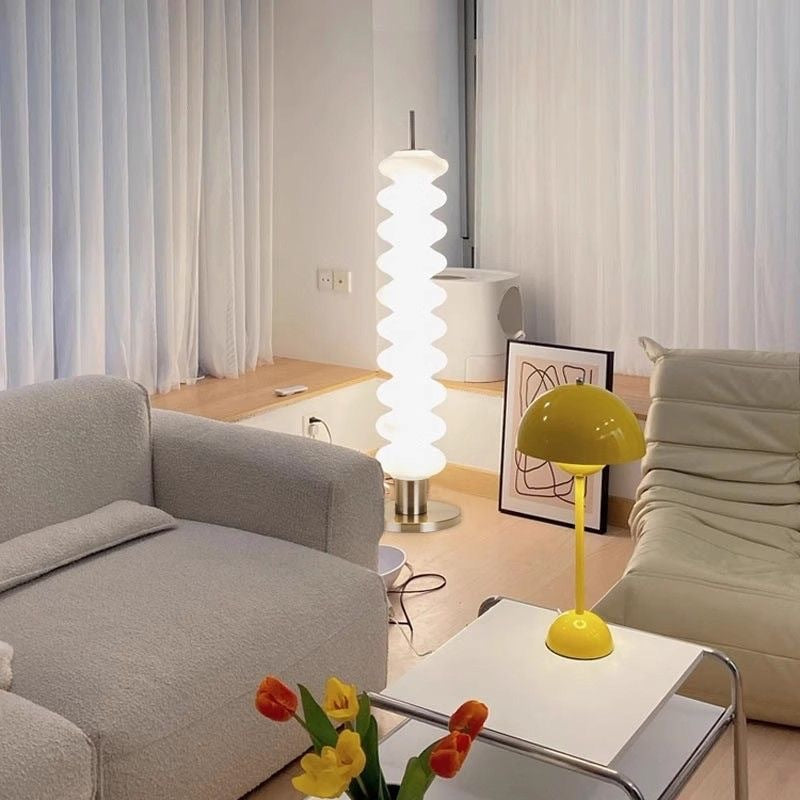 Skulpturale Stehlampe
