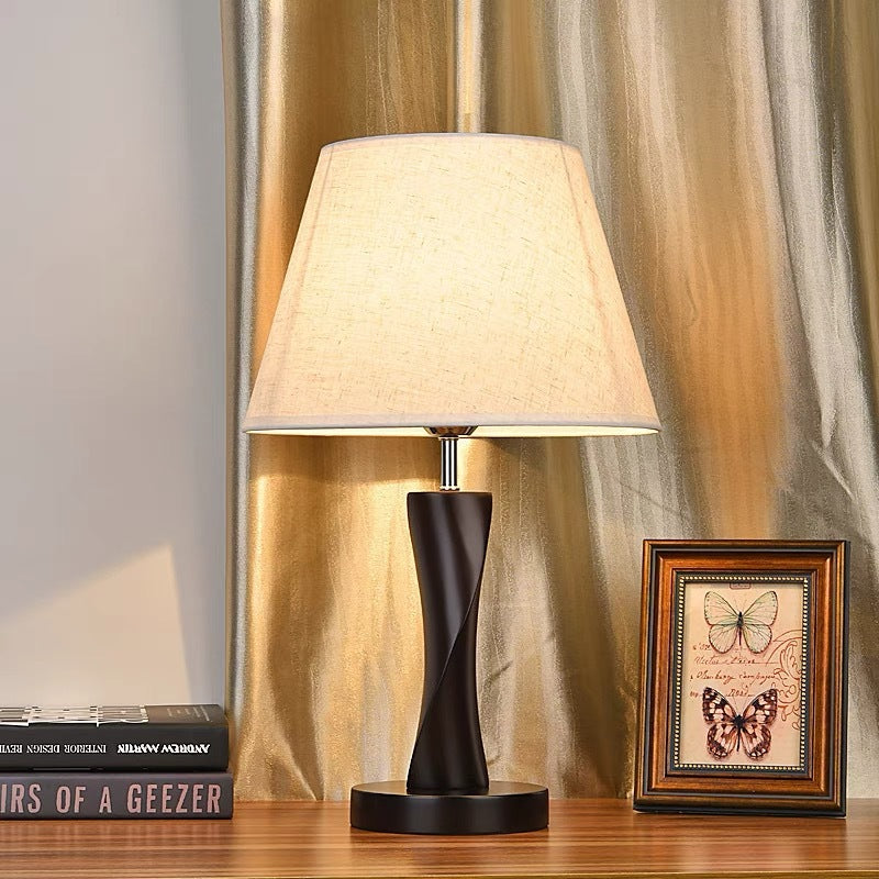 Elegante dekorative Tischlampe