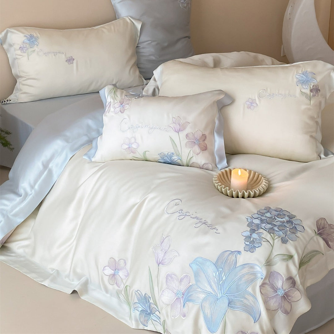 Botanisch besticktes Satin-Mischbettwäsche-Set mit Kissenbezügen
