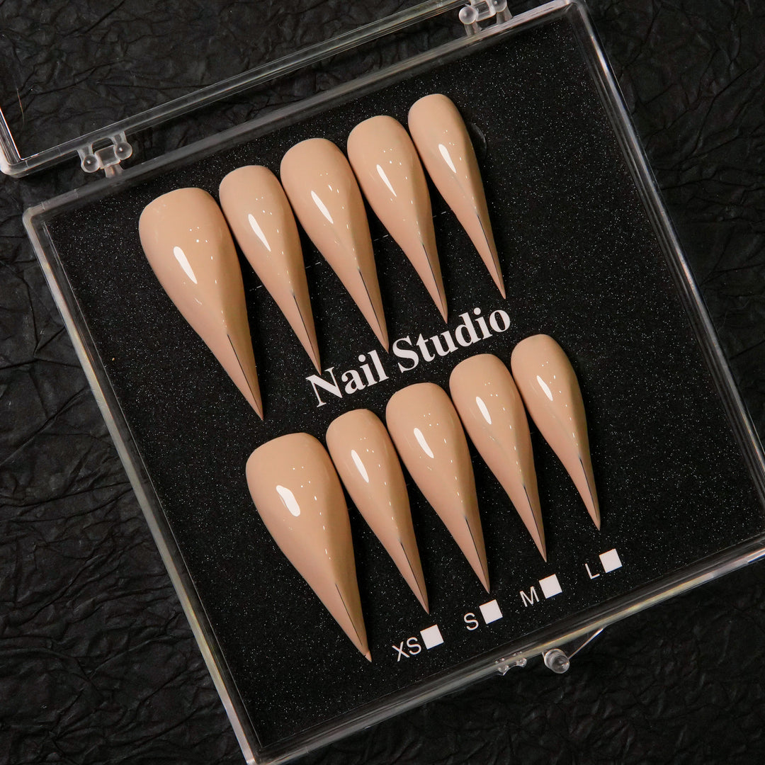 Stiletto Form Press-On Nagel Set