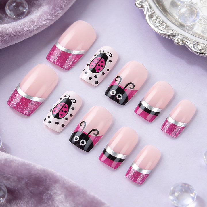 Künstlerisches Marienkäfer Nagelkunst Set Karnz