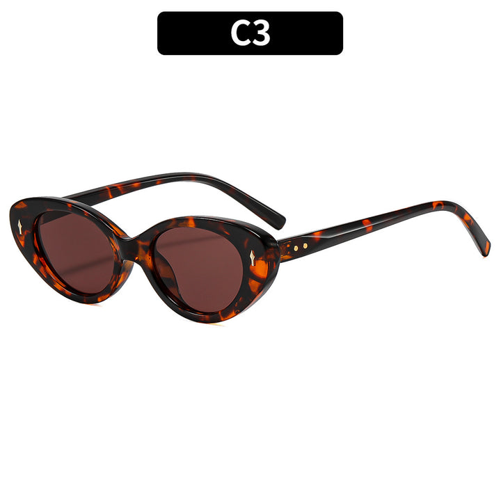 Stylische Katzenaugen-Sonnenbrille mit Verlaufslinsen
