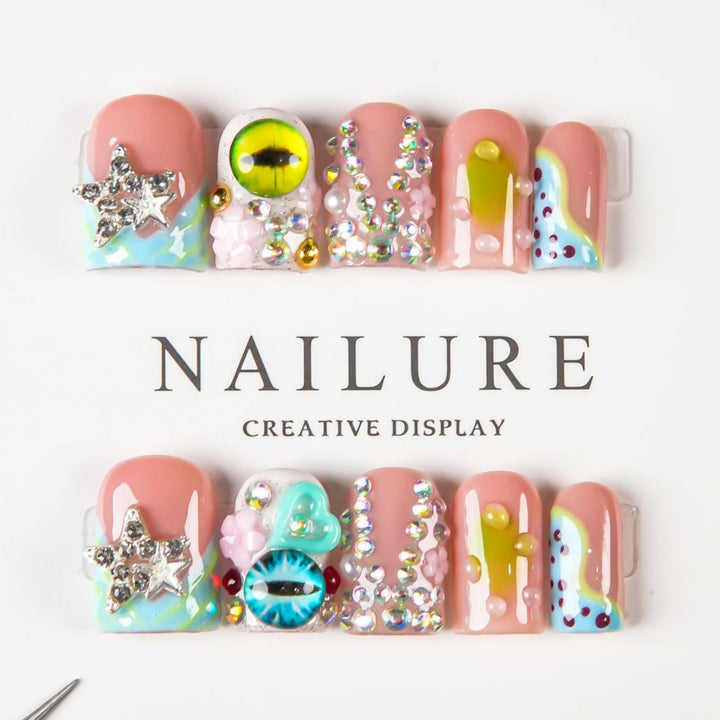 Künstlerische Nagelkunst Kreationen