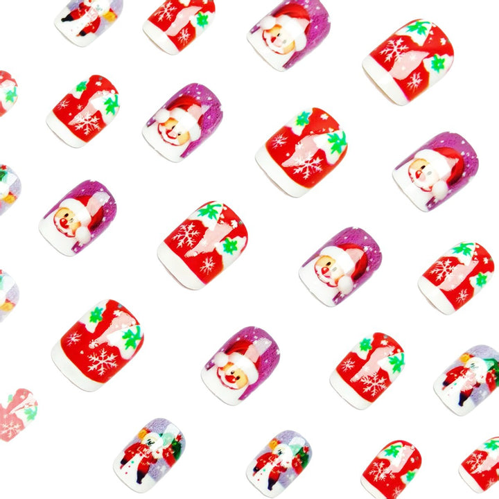 Kunstnägel mit Festlichem Weihnachtsmann-Design Karnz