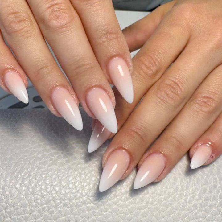 Elegante Ombre Stiletto Nagelverlängerungen