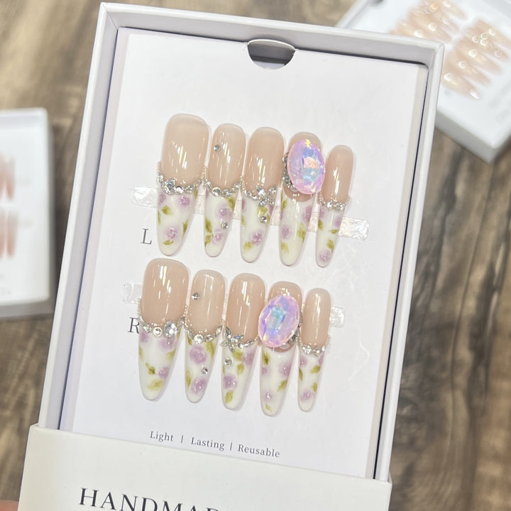 Dekorativer Floral Stiletto Press-On Nail Set Karnz
