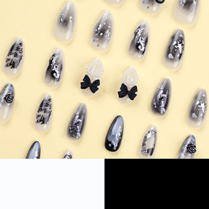 Künstliche Nagelkunst mit einzigartigem Schwarz-Weiß-Design Karnz