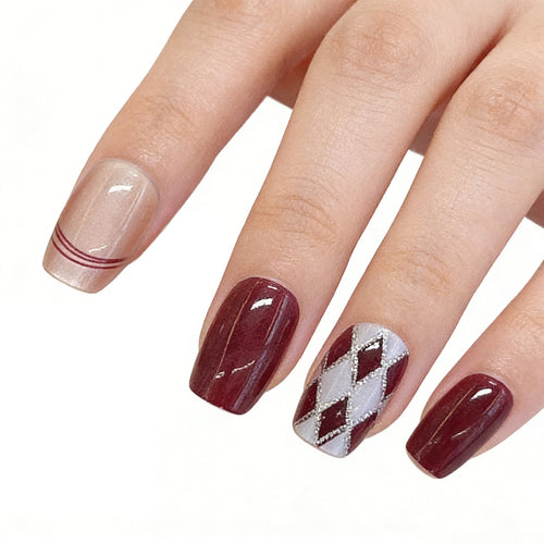 Künstlerisches Press-On Nagelset Karnz