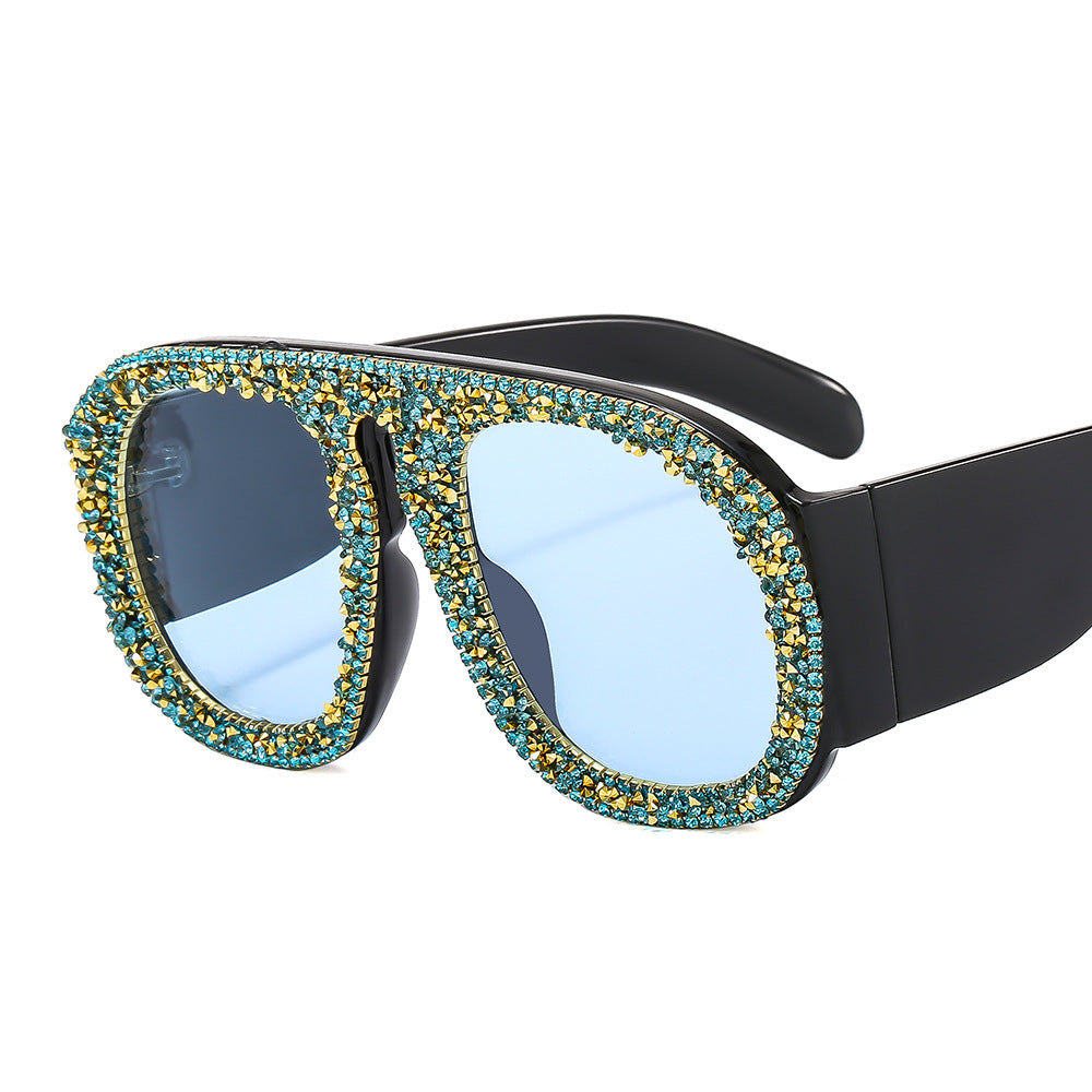 Damen auffällige Sonnenbrille mit Kristallverzierung Karnz