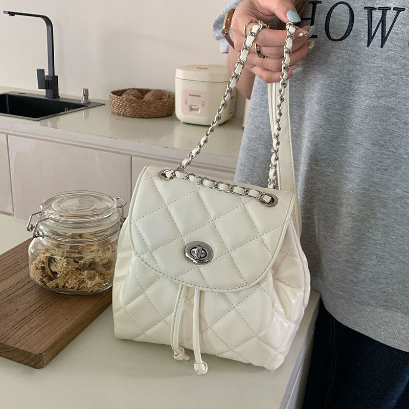 Stylische gestepfte Mini-Rucksack Karnz
