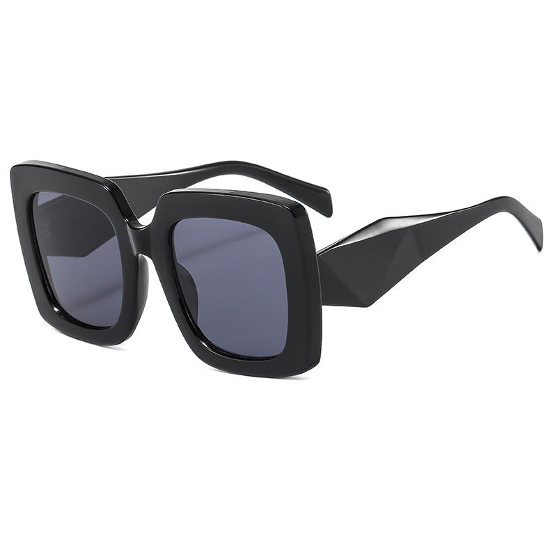 Damen oversized Sonnenbrille im markanten quadratischen Design Karnz