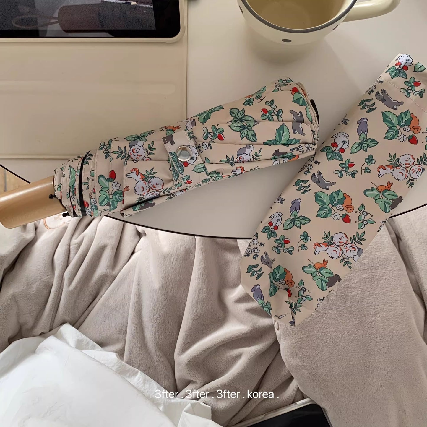 Damen Faltbarer Regenschirm mit floralem Vintage-Design Karnz