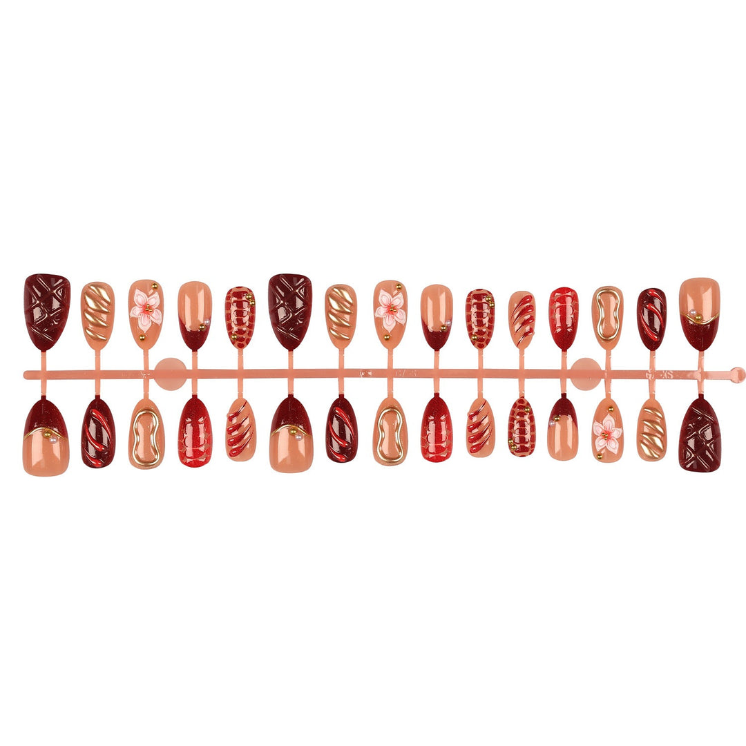 Künstlerische Nageldesign-Kollektion