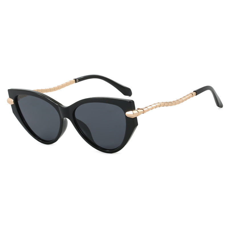 Damen Cat-Eye Sonnenbrille mit elegantem Metallrahmen und modischen Akzenten Karnz