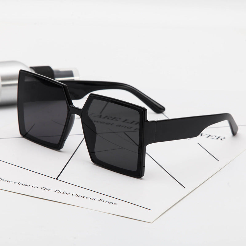Damen Modische oversized Sonnenbrille im modernen Hexagon-Design Karnz