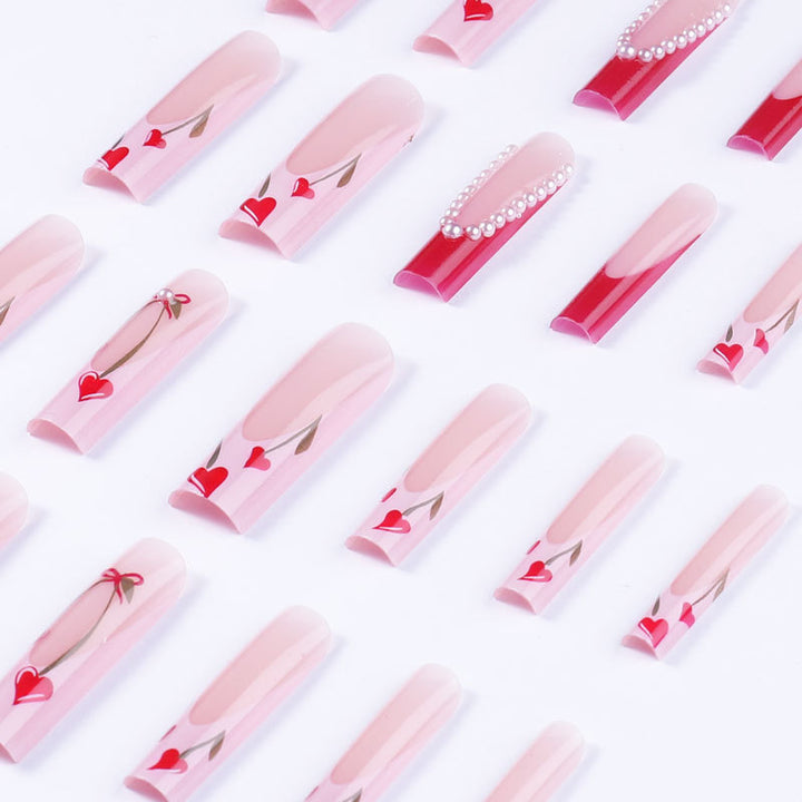 Künstlerisches Press-On Nageldesign