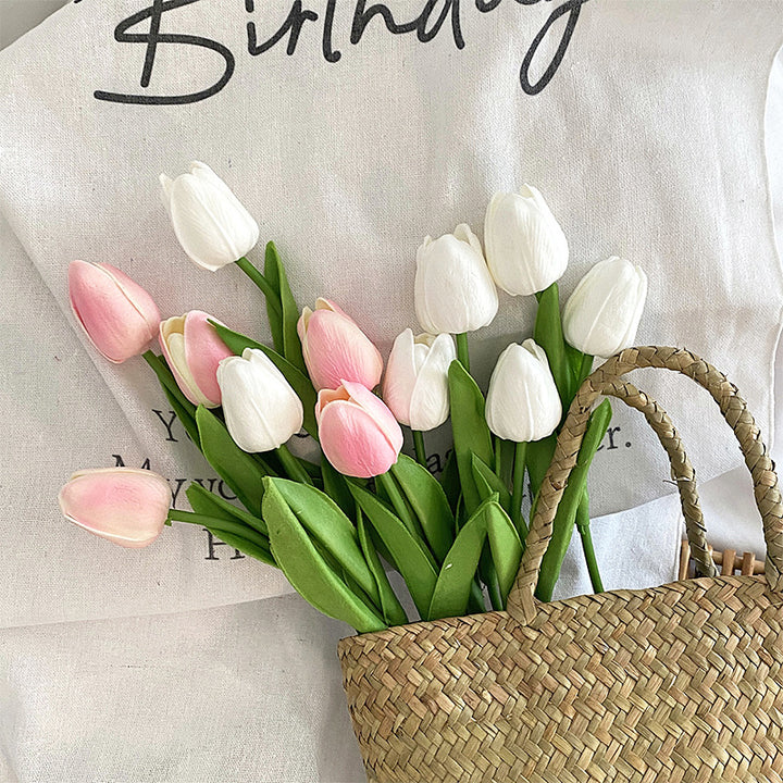 Lebensechte Tulpenblumenarrangement